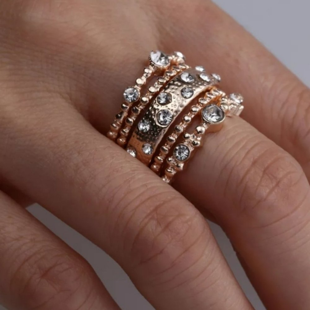 *Camille* 5 piece Ring set - Picture 2 of 3